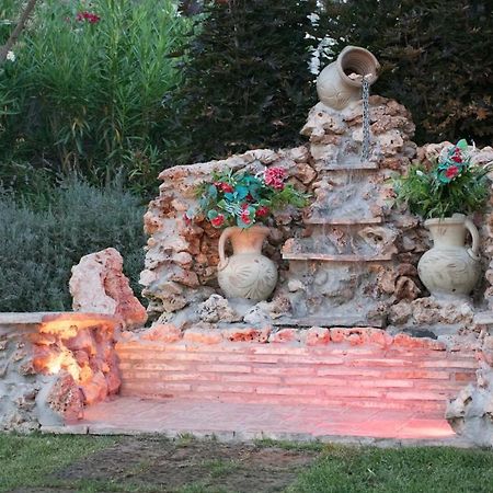 Bed and Breakfast La Vecchia Fontana Del Convento Giulianova Exterior foto